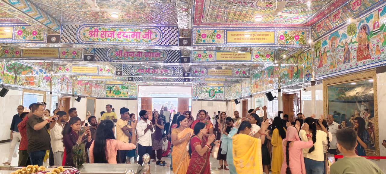 रांची के श्री राधा-कृष्ण प्रणामी मंदिर में 260वां अन्नपूर्णा महाप्रसाद