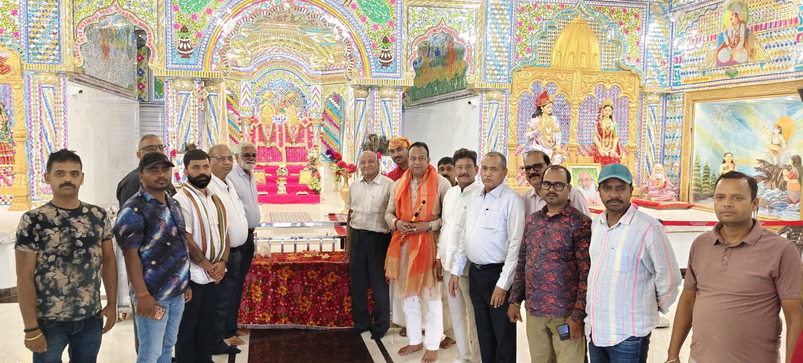 पुंदाग के श्री राधा कृष्ण प्रणामी मंदिर पहुंचे विधायक नवीन जायसवाल, सेवा कार्यों और आध्यात्मिक धरोहर की सराहना